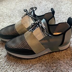Steve Madden sneakers. Size 7. Worn once